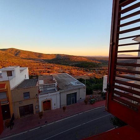 Tranquil And Spacious Townhouse In Historical And Picturesque Cervera Del Maestre ภายนอก รูปภาพ