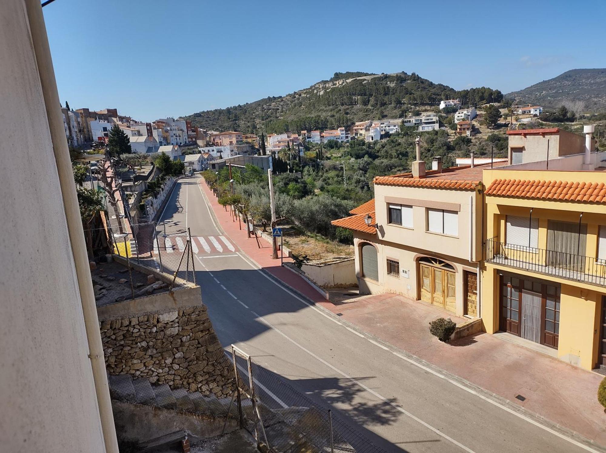 Tranquil And Spacious Townhouse In Historical And Picturesque Cervera Del Maestre ภายนอก รูปภาพ